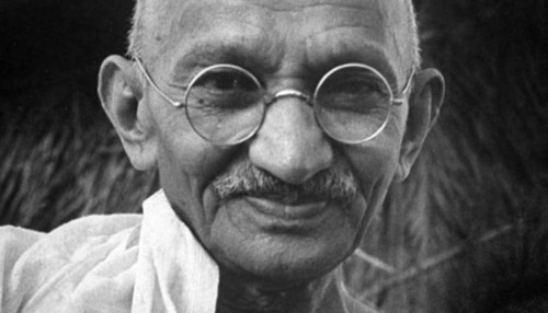 Gandhi: sarebbe un crimine contro l’umanità sostituire gli Arabi con gli Ebrei in Palestina